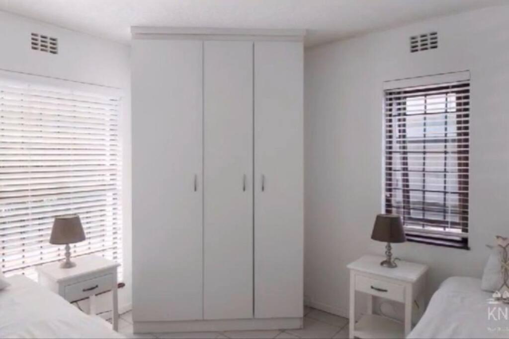 Waterfront Apartment Κνύσνα Εξωτερικό φωτογραφία