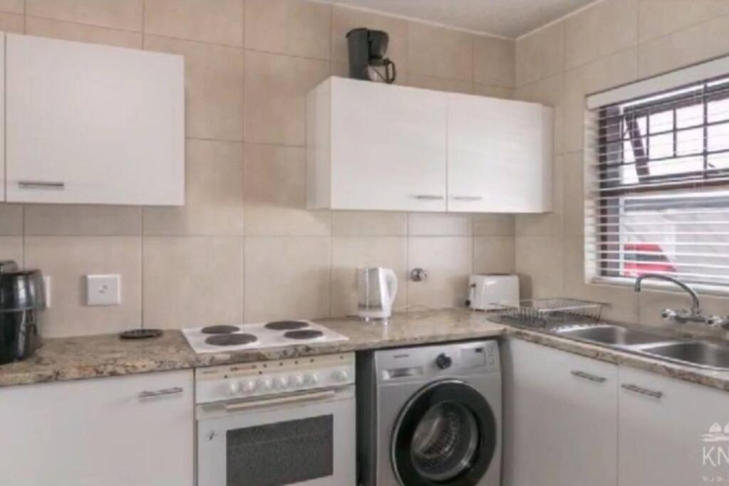 Waterfront Apartment Κνύσνα Εξωτερικό φωτογραφία